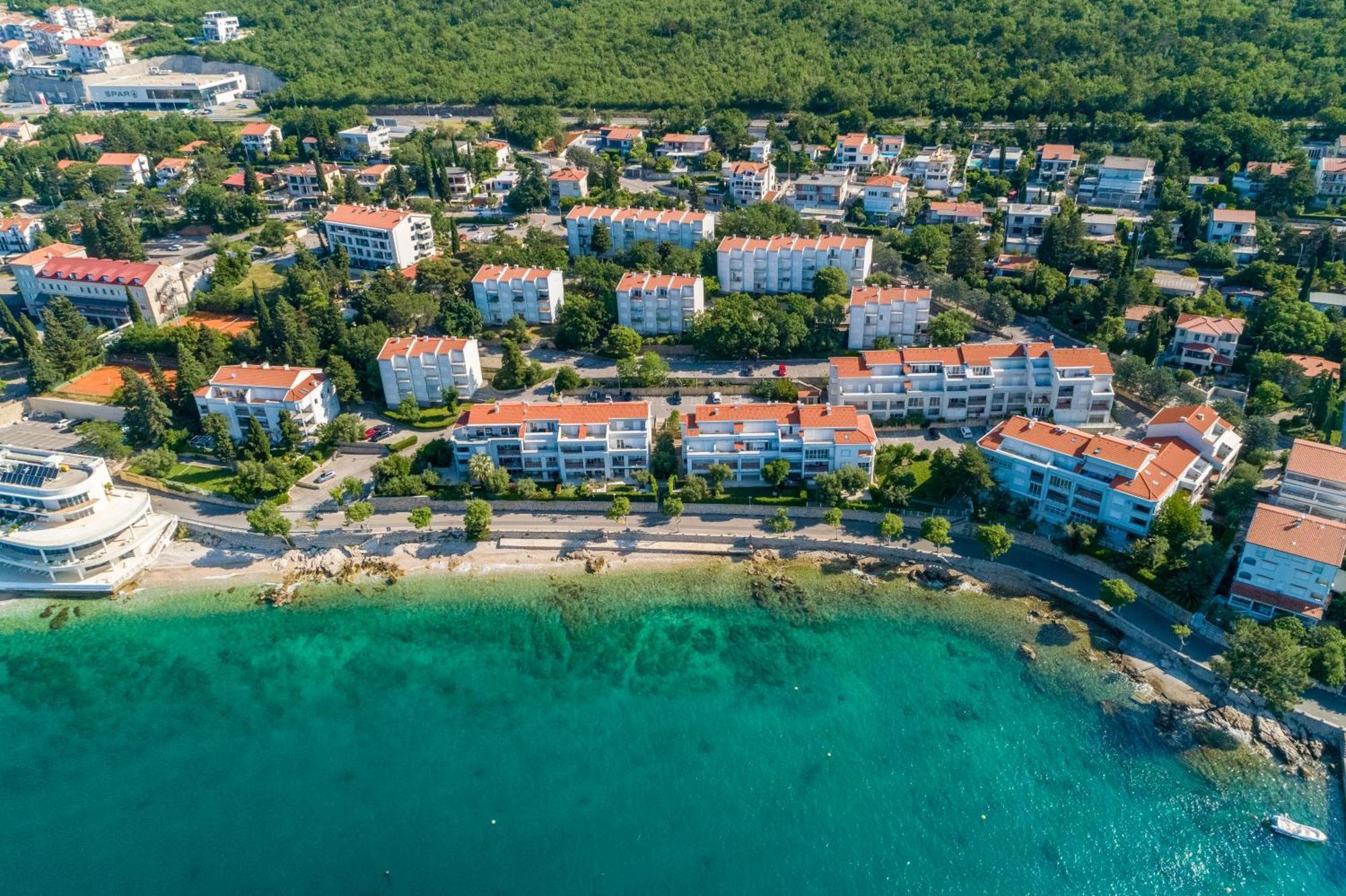 Apartmani Heta Alagic II Selce Eksteriør billede